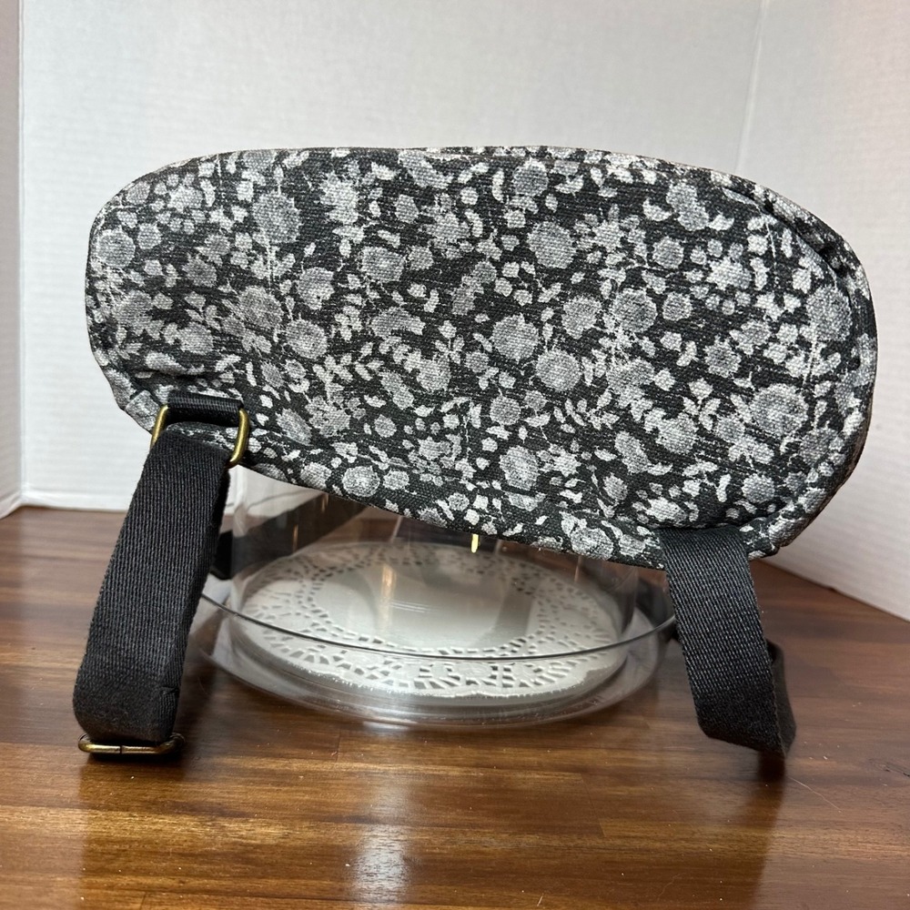 Pottery Barn PBteen North Field Collection Mini Rucksack GrayFloral Backpack NWT - Picture 8 of 10